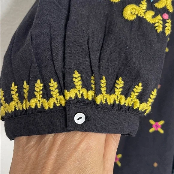 Sundance Cotton Embroidered Blouse Puff Sleeve V Neck Black Size Large BNWT - Picture 5 of 7
